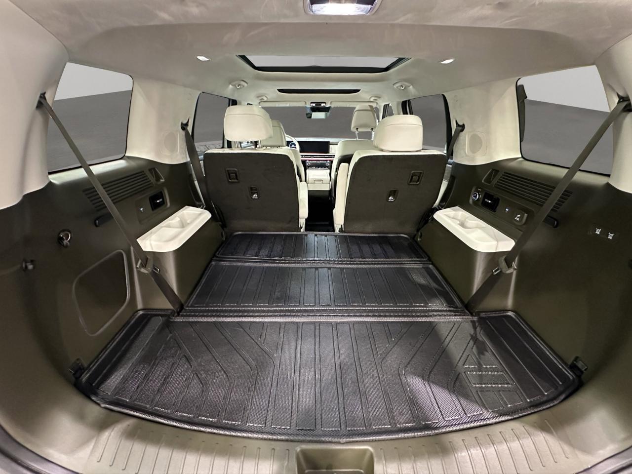 2025 Hyundai Santa Fe Ultimate Calligraphy | Reverse Cam | Heated Seats Photo