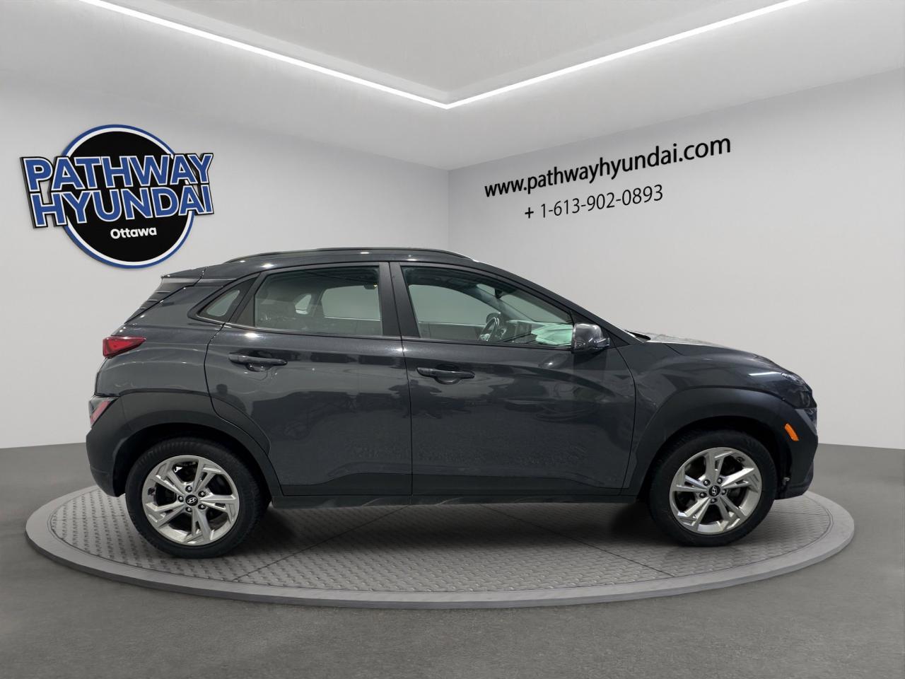 2023 Hyundai KONA Essential | Reverse Cam | Heated Seats Photo