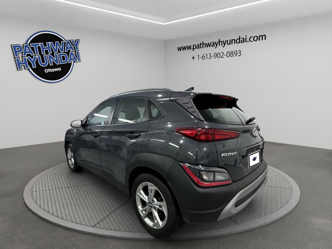 2023 Hyundai KONA Essential | Reverse Cam | Heated Seats Photo