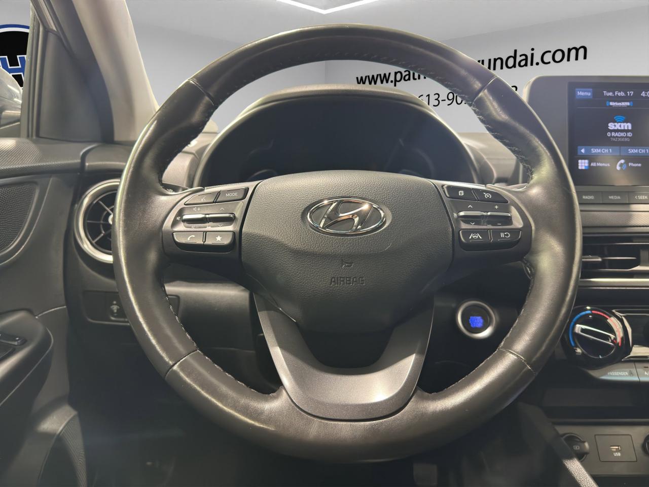 2023 Hyundai KONA Essential | Reverse Cam | Heated Seats Photo