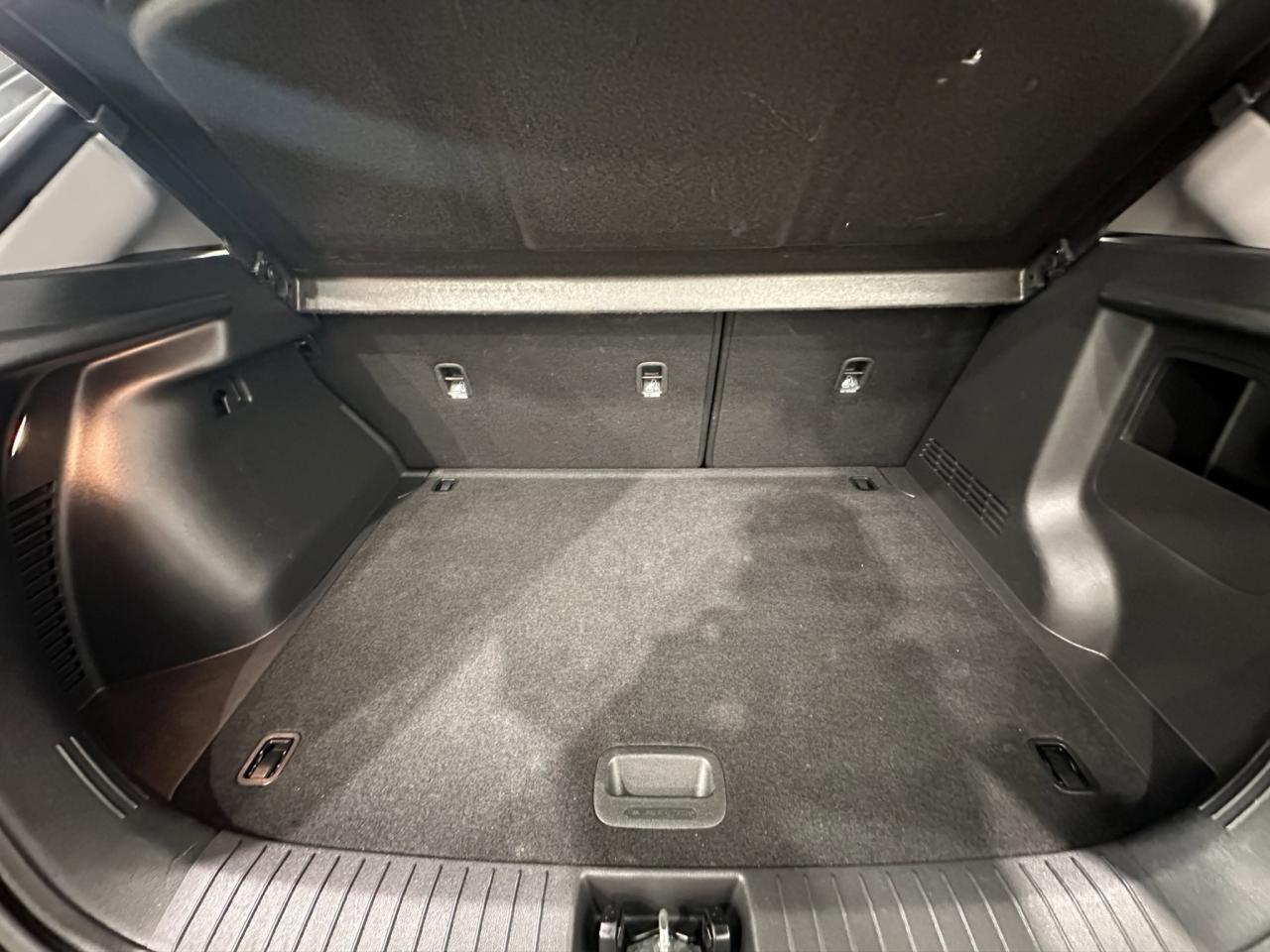 2023 Hyundai KONA Essential | Reverse Cam | Heated Seats Photo