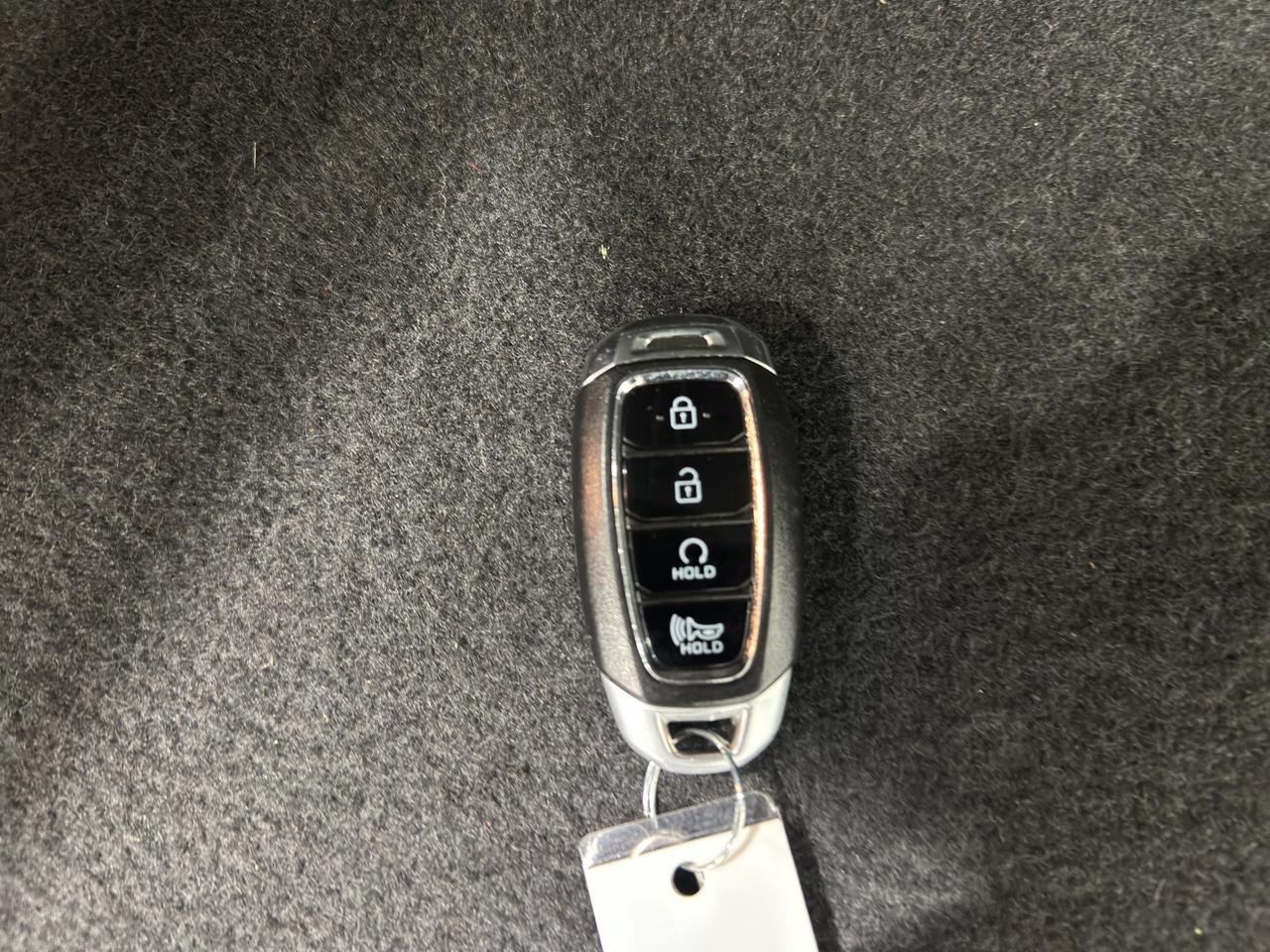 2023 Hyundai KONA Essential | Reverse Cam | Heated Seats Photo
