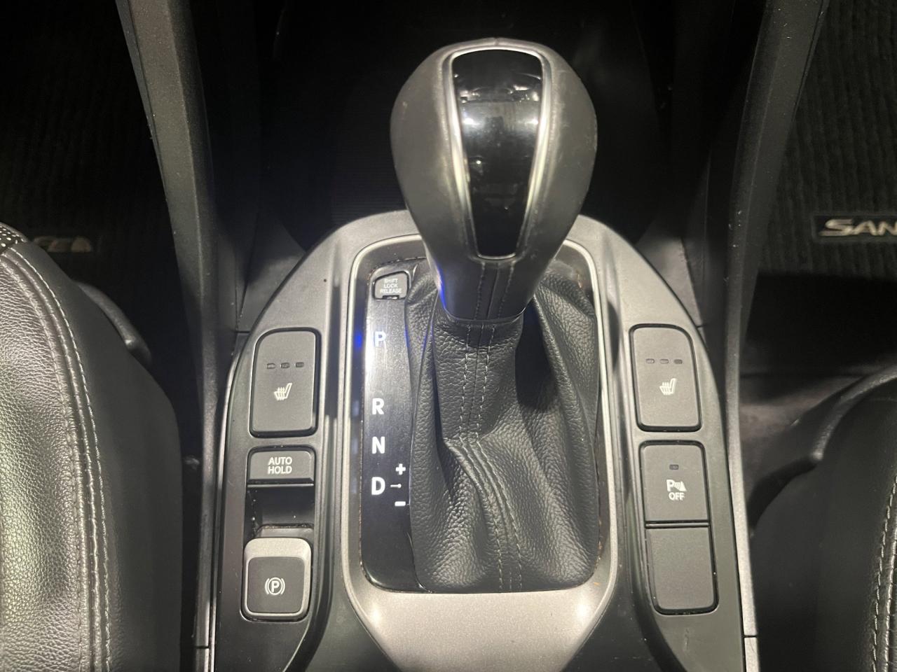 2019 Hyundai Santa Fe XL Luxury | Reverse Cam | Heated Seats Photo