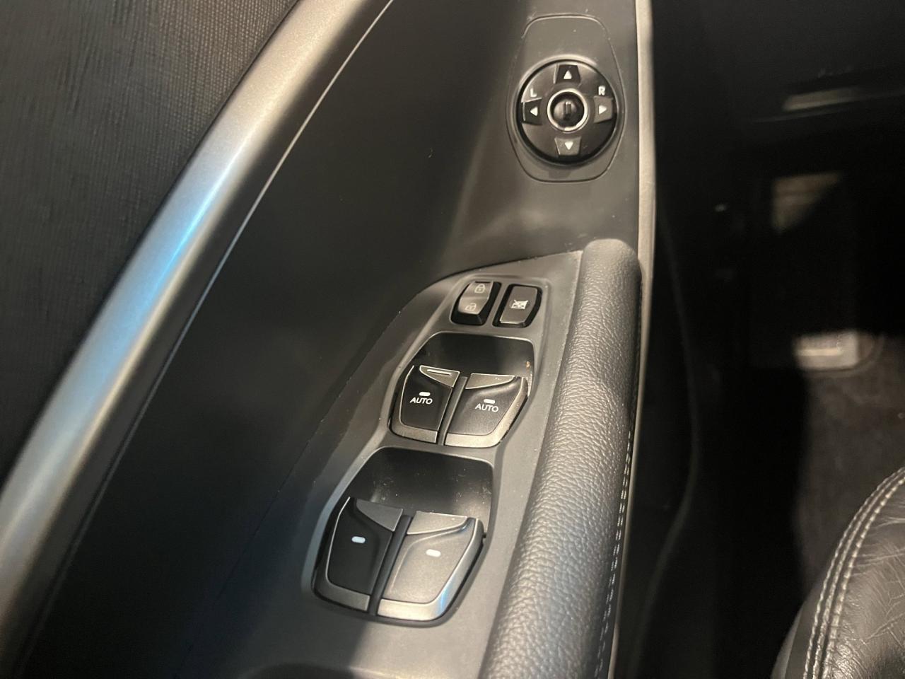 2019 Hyundai Santa Fe XL Luxury | Reverse Cam | Heated Seats Photo