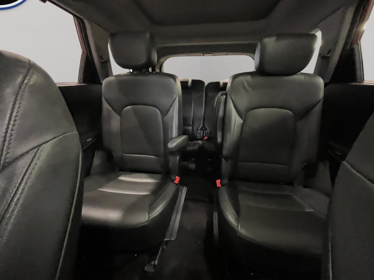 2019 Hyundai Santa Fe XL Luxury | Reverse Cam | Heated Seats Photo