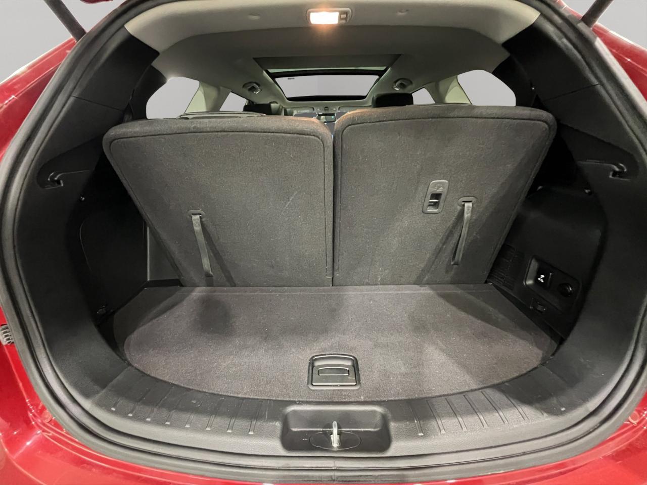 2019 Hyundai Santa Fe XL Luxury | Reverse Cam | Heated Seats Photo