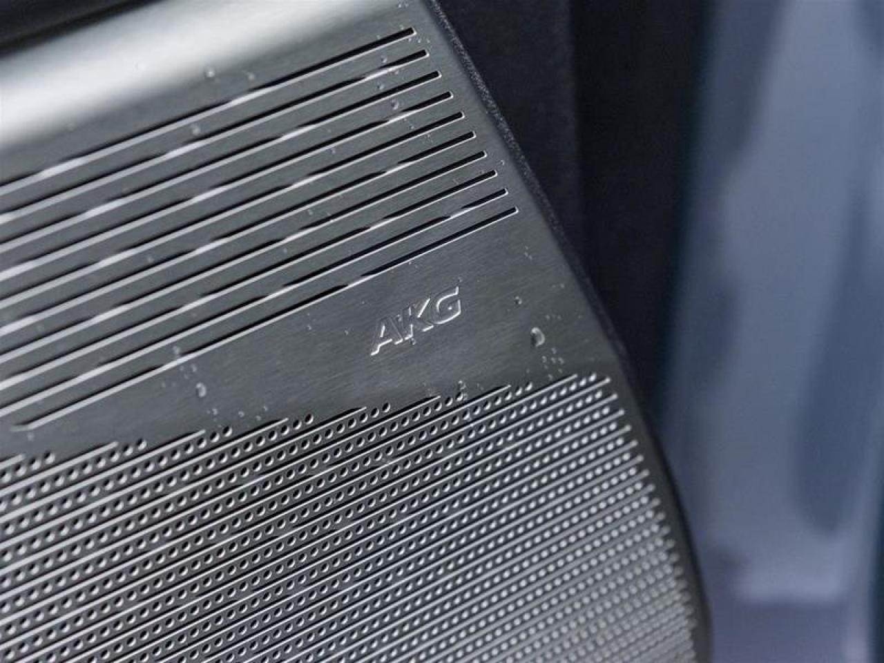 2026 Cadillac OPTIQ Premium Luxury Photo