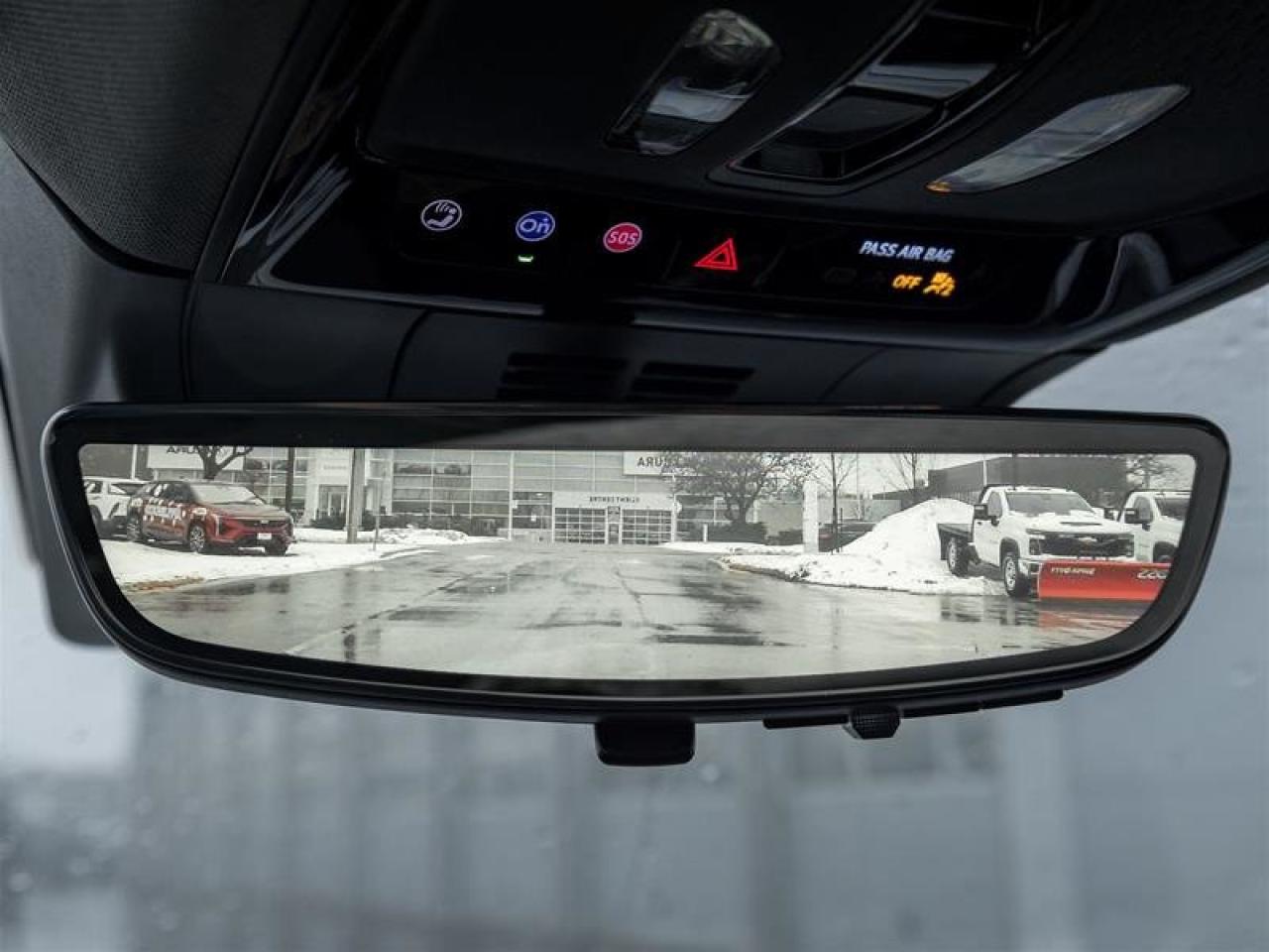 2026 Cadillac OPTIQ Premium Luxury Photo