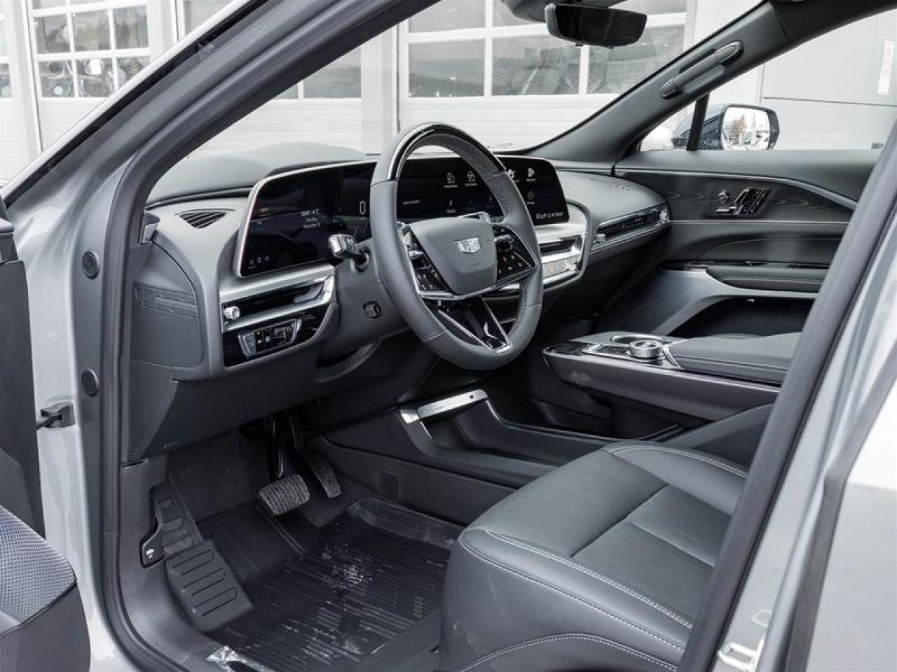 2026 Cadillac LYRIQ Signature Sport Photo