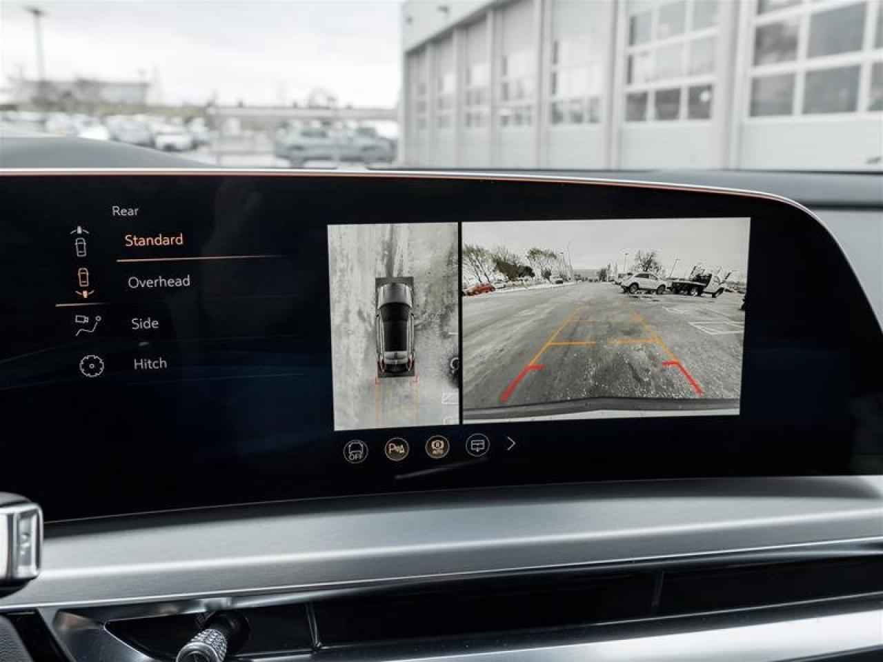 2026 Cadillac LYRIQ Signature Sport Photo