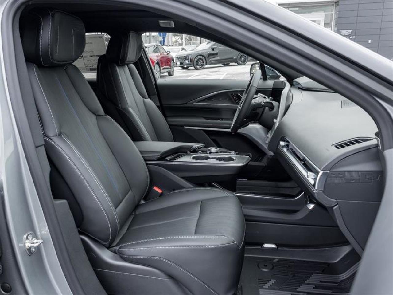 2026 Cadillac LYRIQ Signature Sport Photo