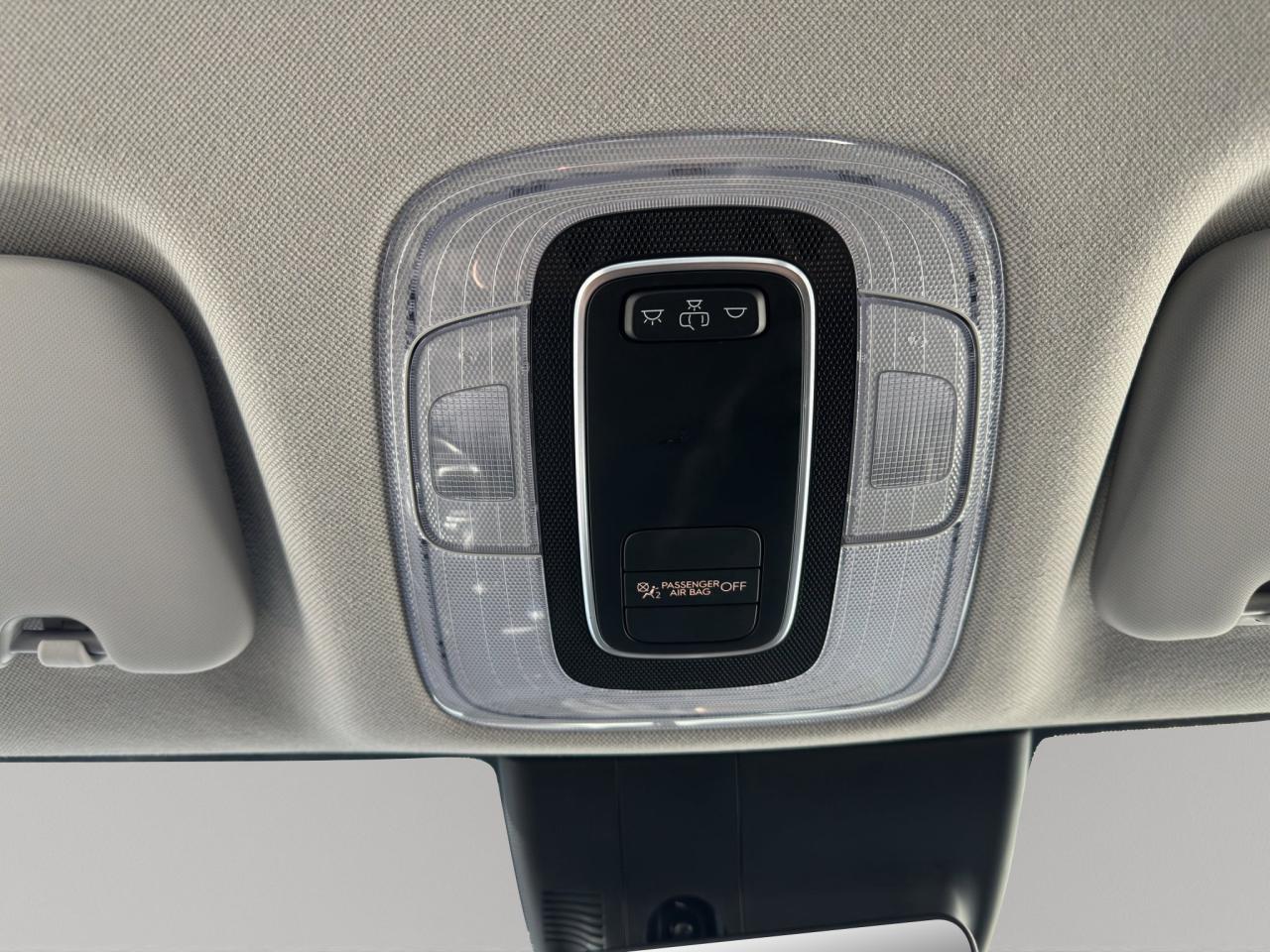 2023 Hyundai Elantra Preferred | Reverse Cam | Heated Seats Photo