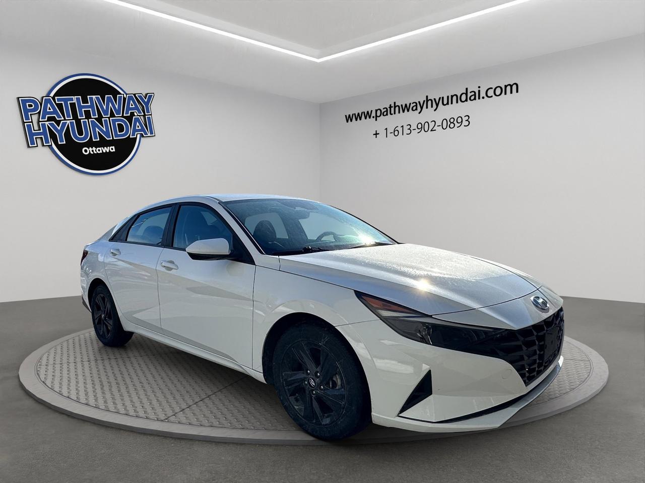 2023 Hyundai Elantra Preferred | Reverse Cam | Heated Seats Photo0