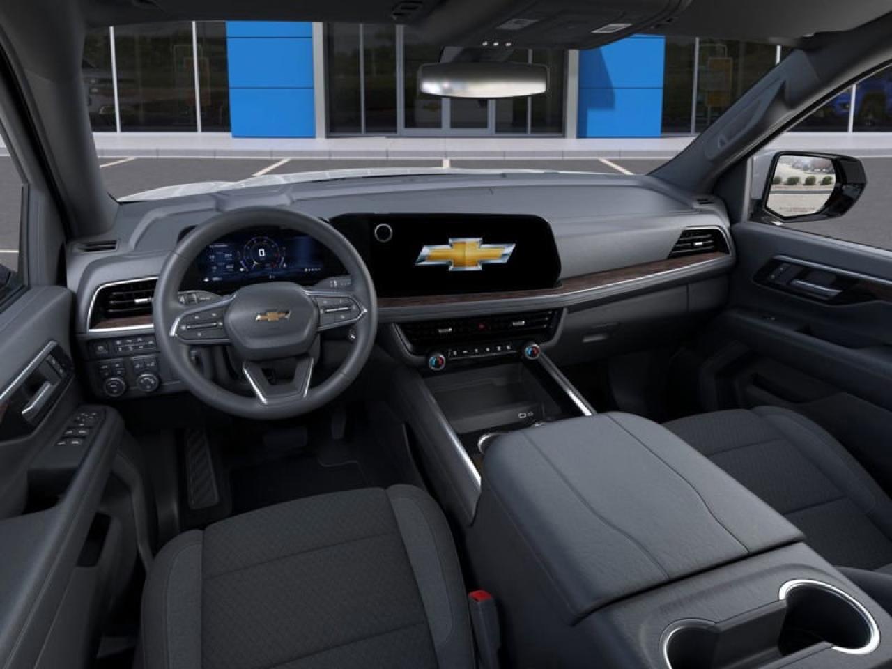 2025 Chevrolet Suburban LS Photo4