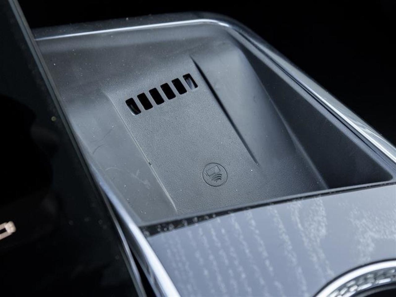 2026 Cadillac Escalade IQ Luxury Photo