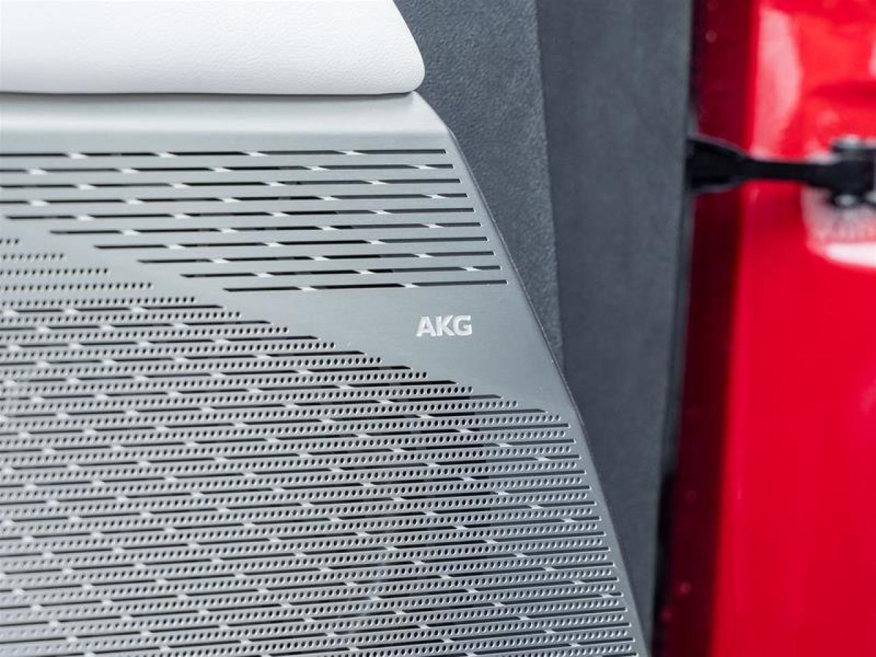 2026 Cadillac OPTIQ Premium Luxury Photo