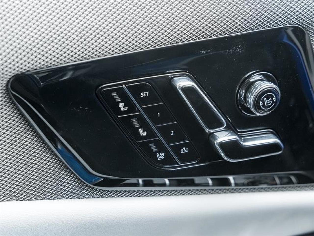 2026 Cadillac OPTIQ Premium Luxury Photo