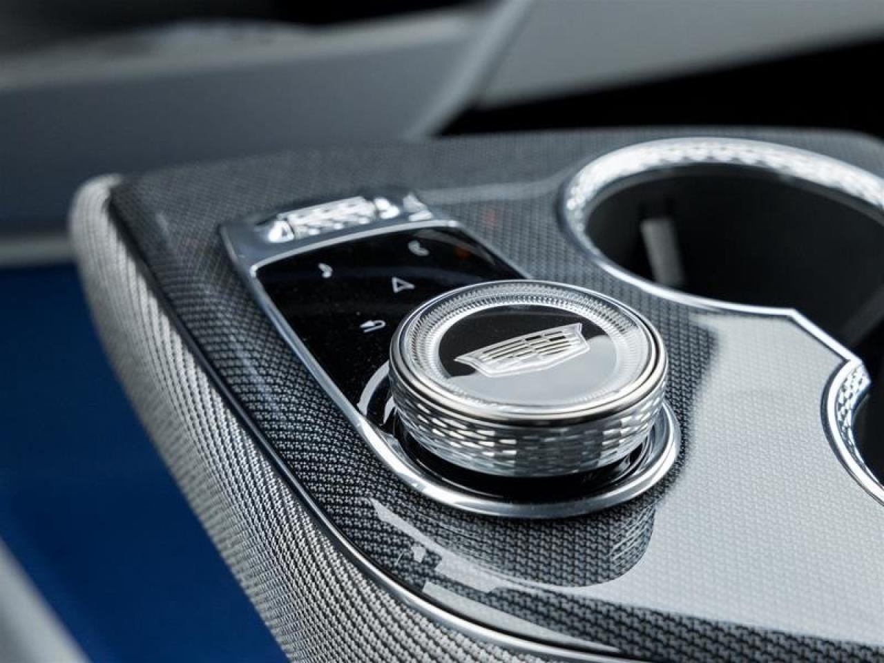 2026 Cadillac OPTIQ Premium Luxury Photo