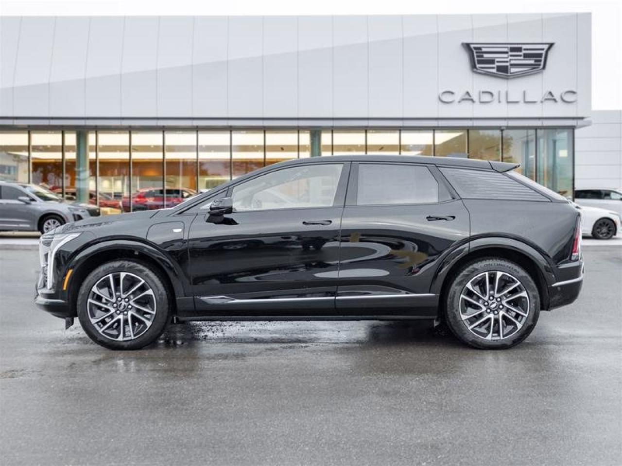 2026 Cadillac OPTIQ Premium Sport Photo2