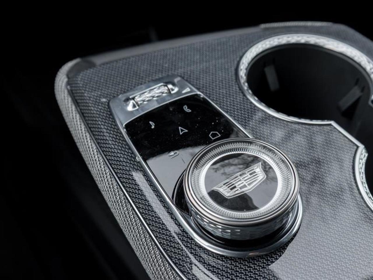 2026 Cadillac OPTIQ Premium Sport Photo