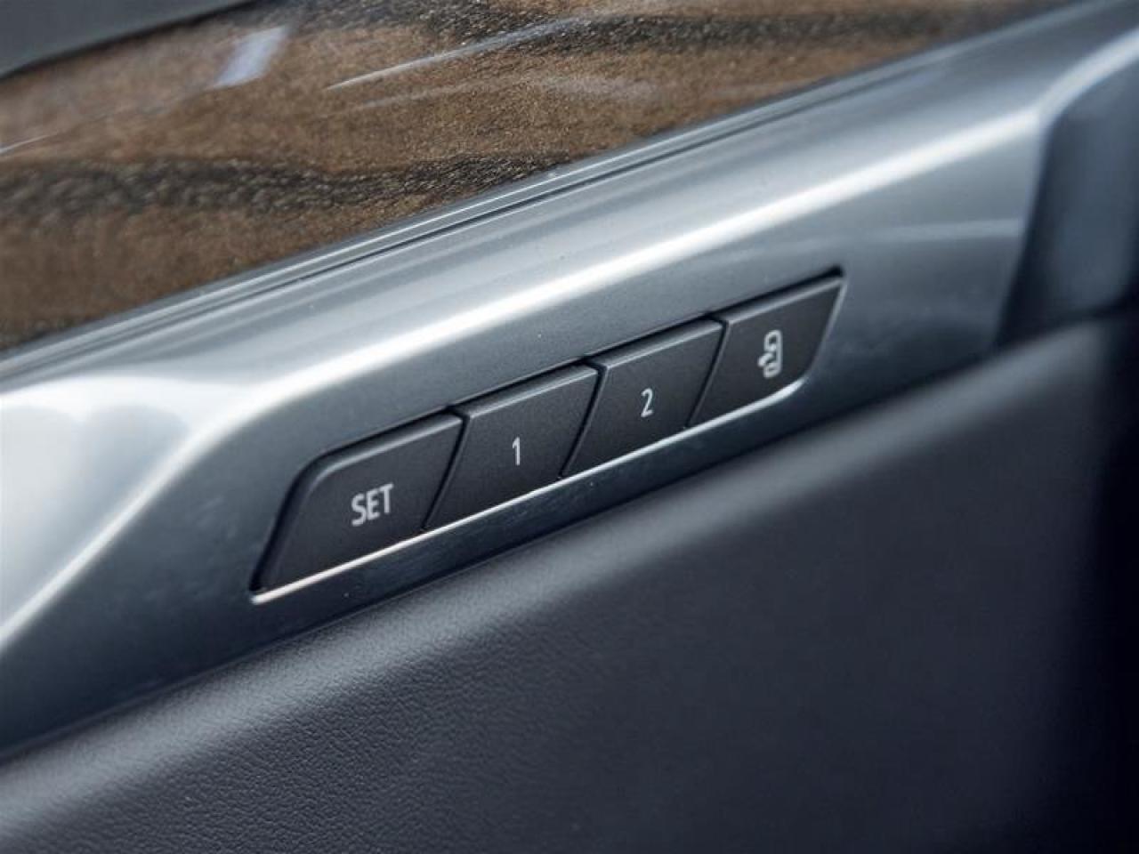 2026 Cadillac Escalade Platinum Sport Photo