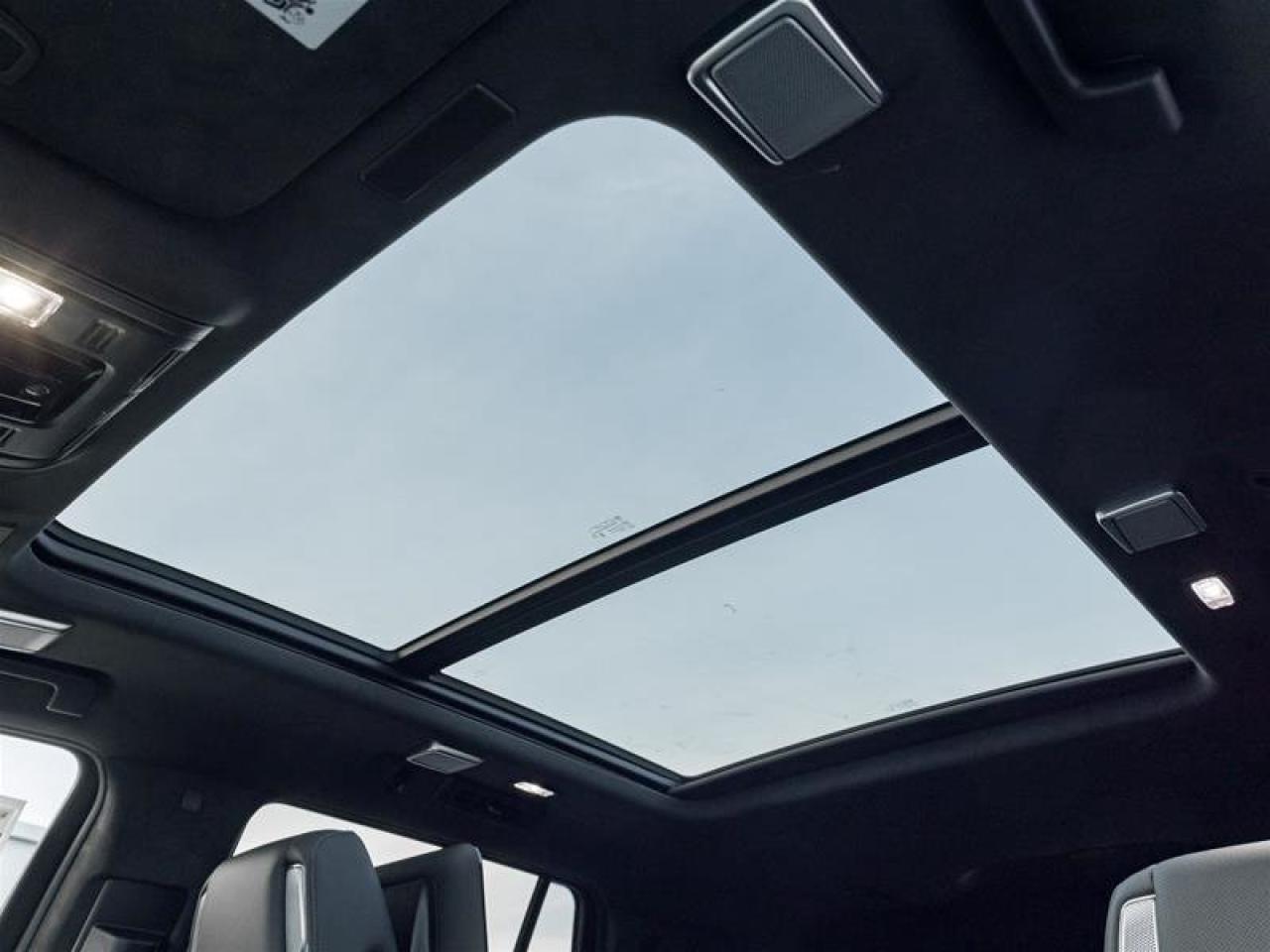 2026 Cadillac Escalade Platinum Sport Photo