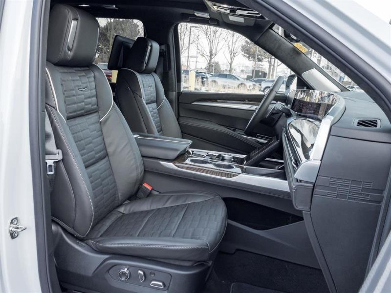 2026 Cadillac Escalade Platinum Sport Photo