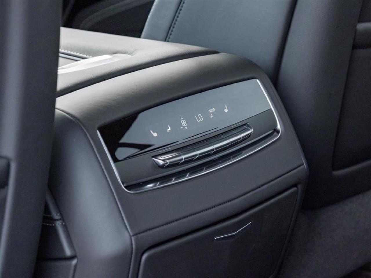 2026 Cadillac Escalade Platinum Sport Photo