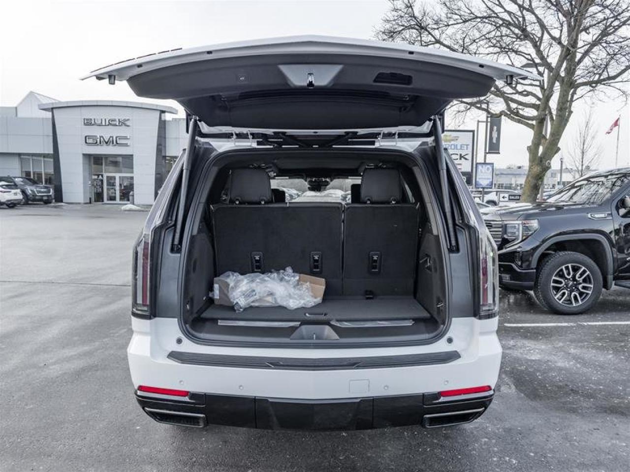 2026 Cadillac Escalade Platinum Sport Photo