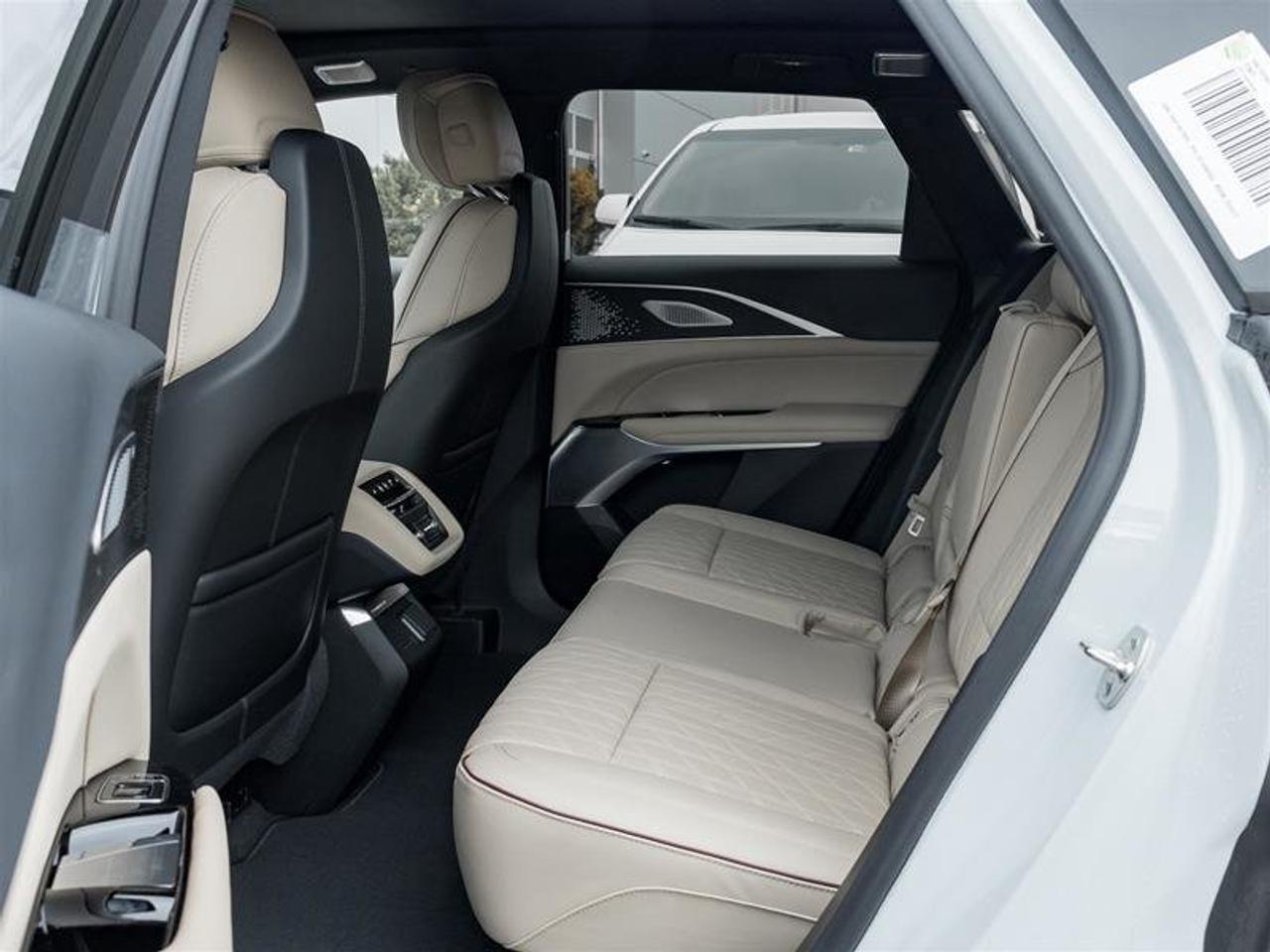 2026 Cadillac LYRIQ Signature Luxury Photo