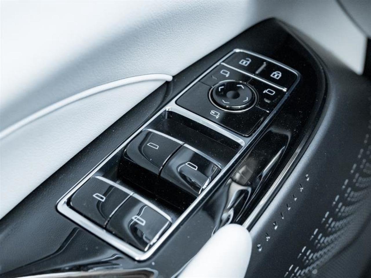 2026 Cadillac LYRIQ Sport Photo