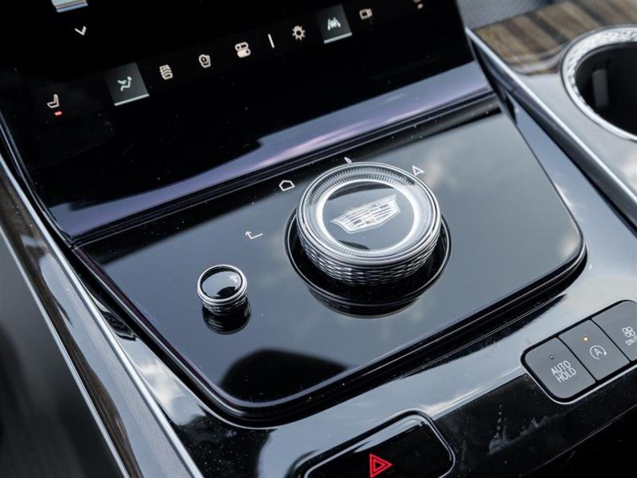 2026 Cadillac Escalade ESV Platinum Sport Photo