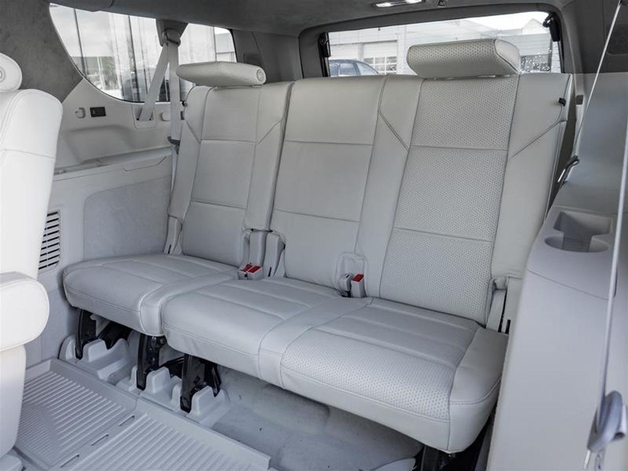 2026 Cadillac Escalade ESV Platinum Sport Photo