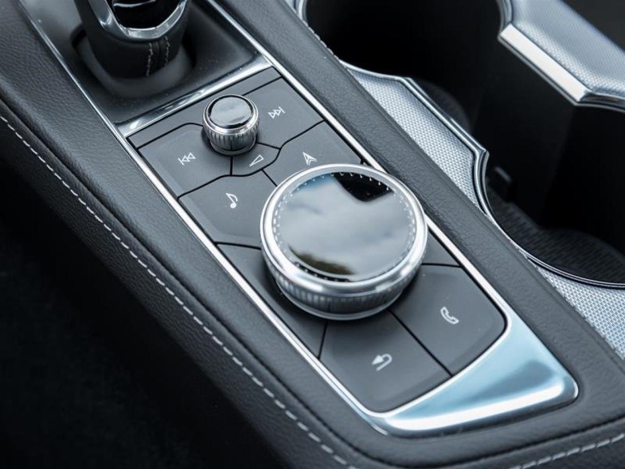 2025 Cadillac CT4 Premium Luxury Photo