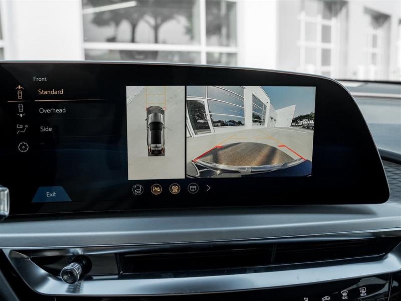 2026 Cadillac LYRIQ Premium Luxury Photo