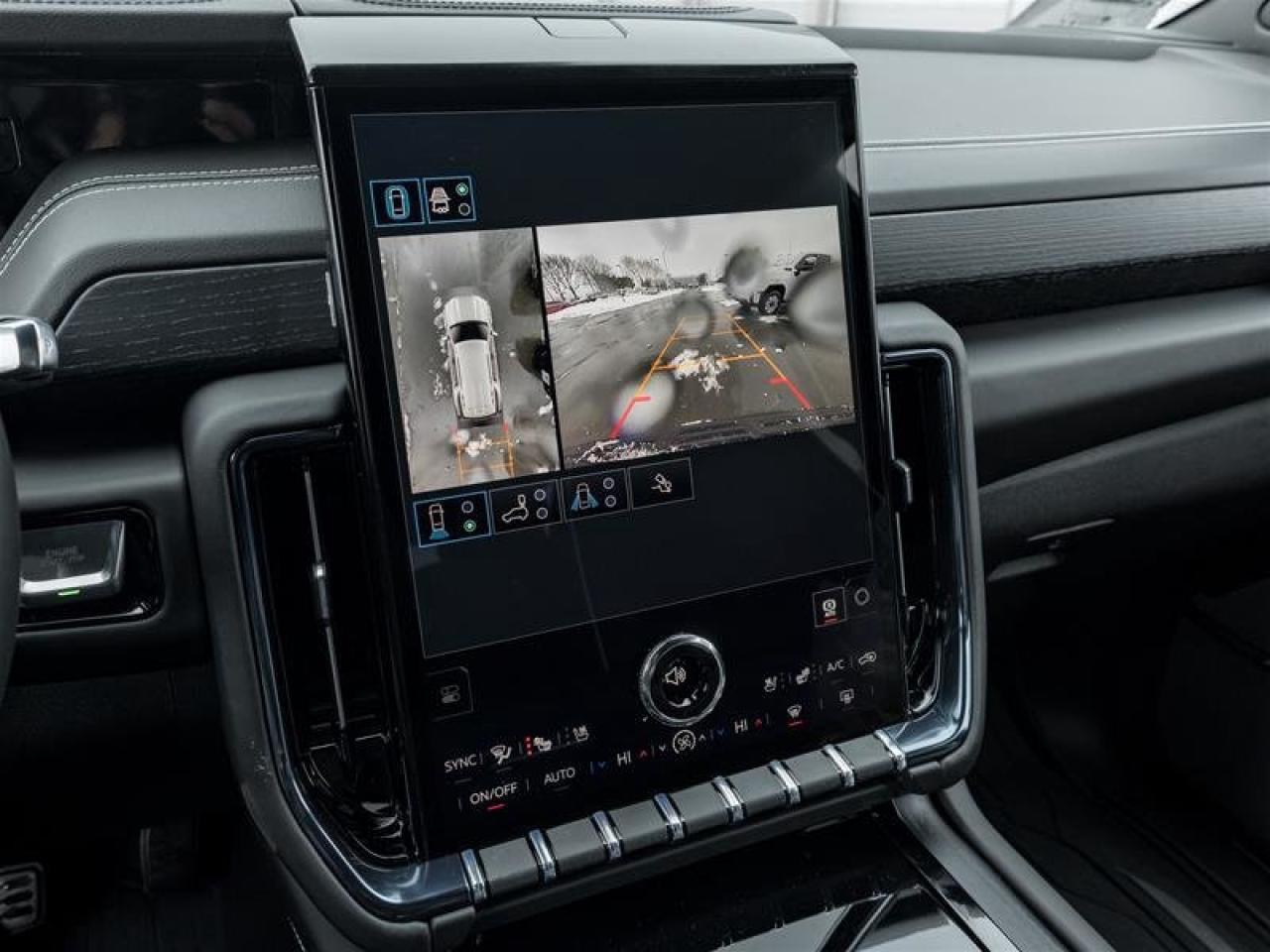 2026 GMC Yukon AT4 Ultimate Photo