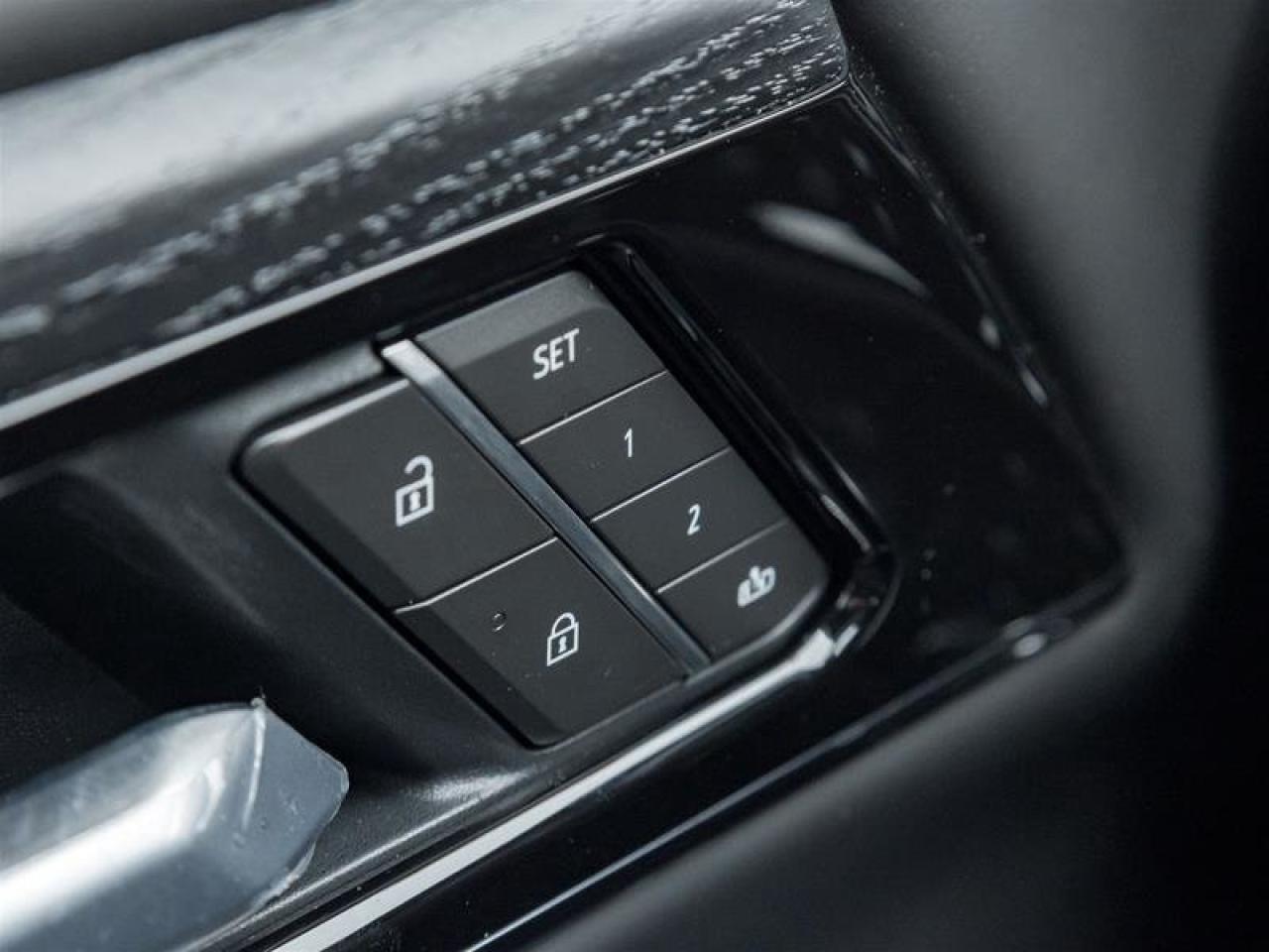 2026 GMC Yukon AT4 Ultimate Photo