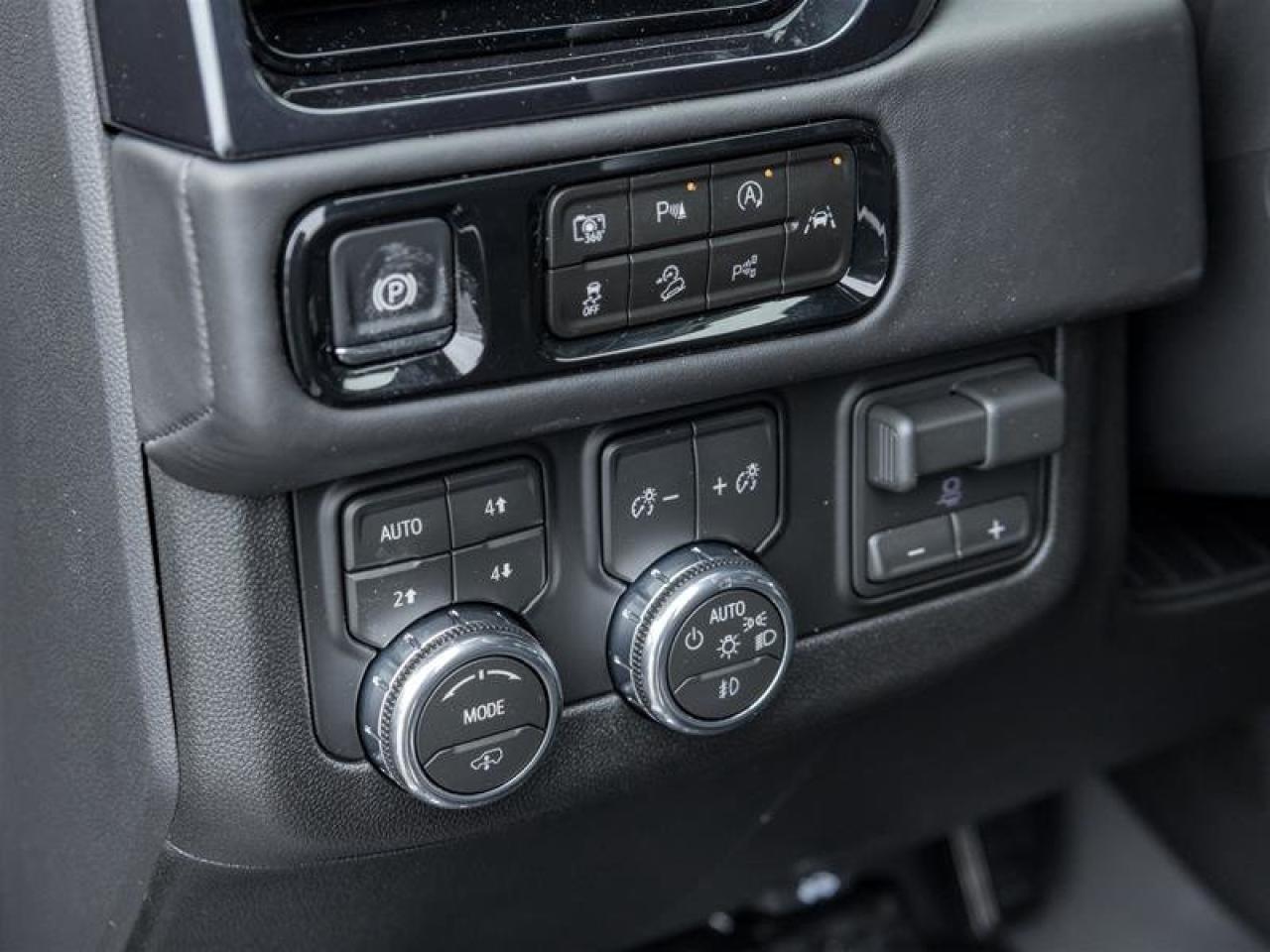 2026 GMC Yukon AT4 Ultimate Photo