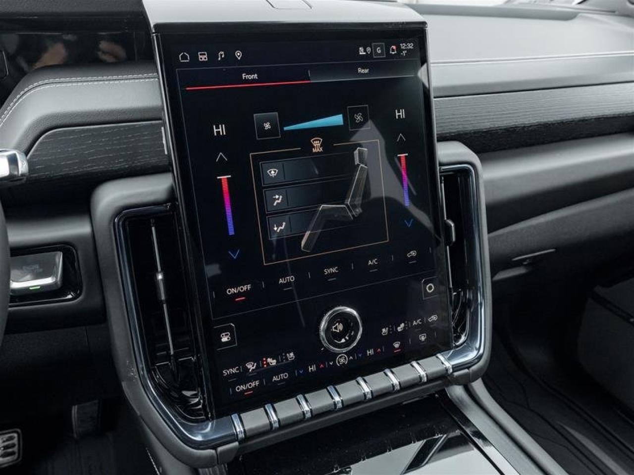 2026 GMC Yukon AT4 Ultimate Photo