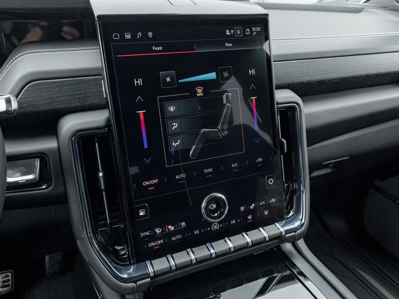 2026 GMC Yukon AT4 Ultimate Photo