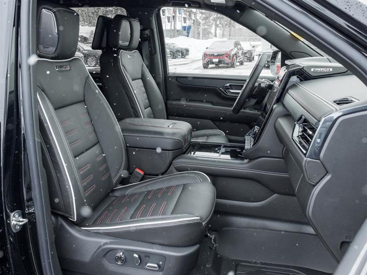 2026 GMC Yukon AT4 Ultimate Photo