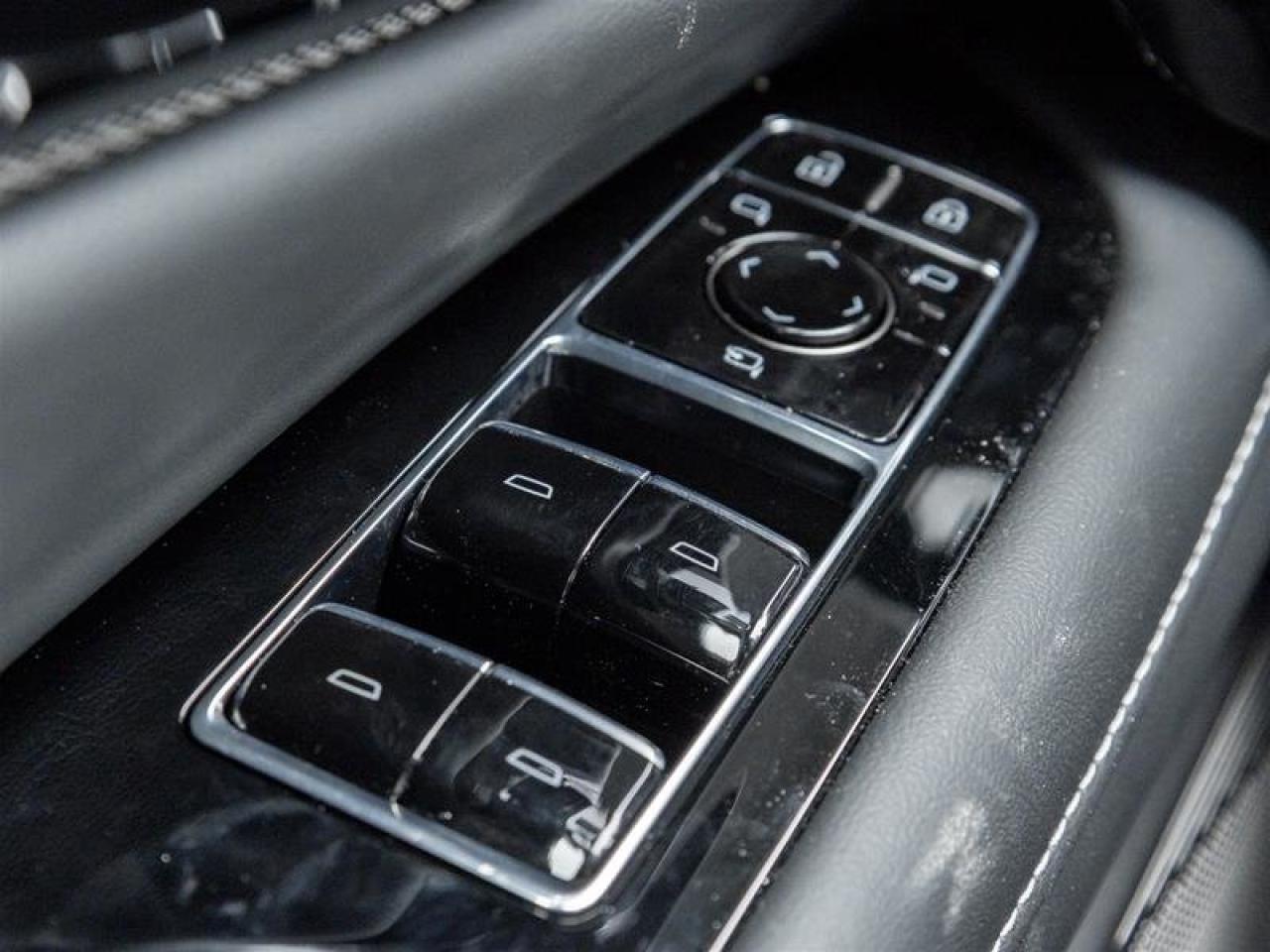 2026 Cadillac OPTIQ Luxury Photo