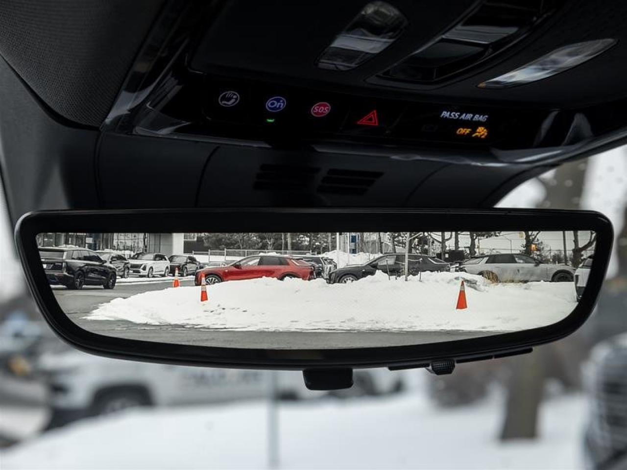 2026 Cadillac OPTIQ Luxury Photo