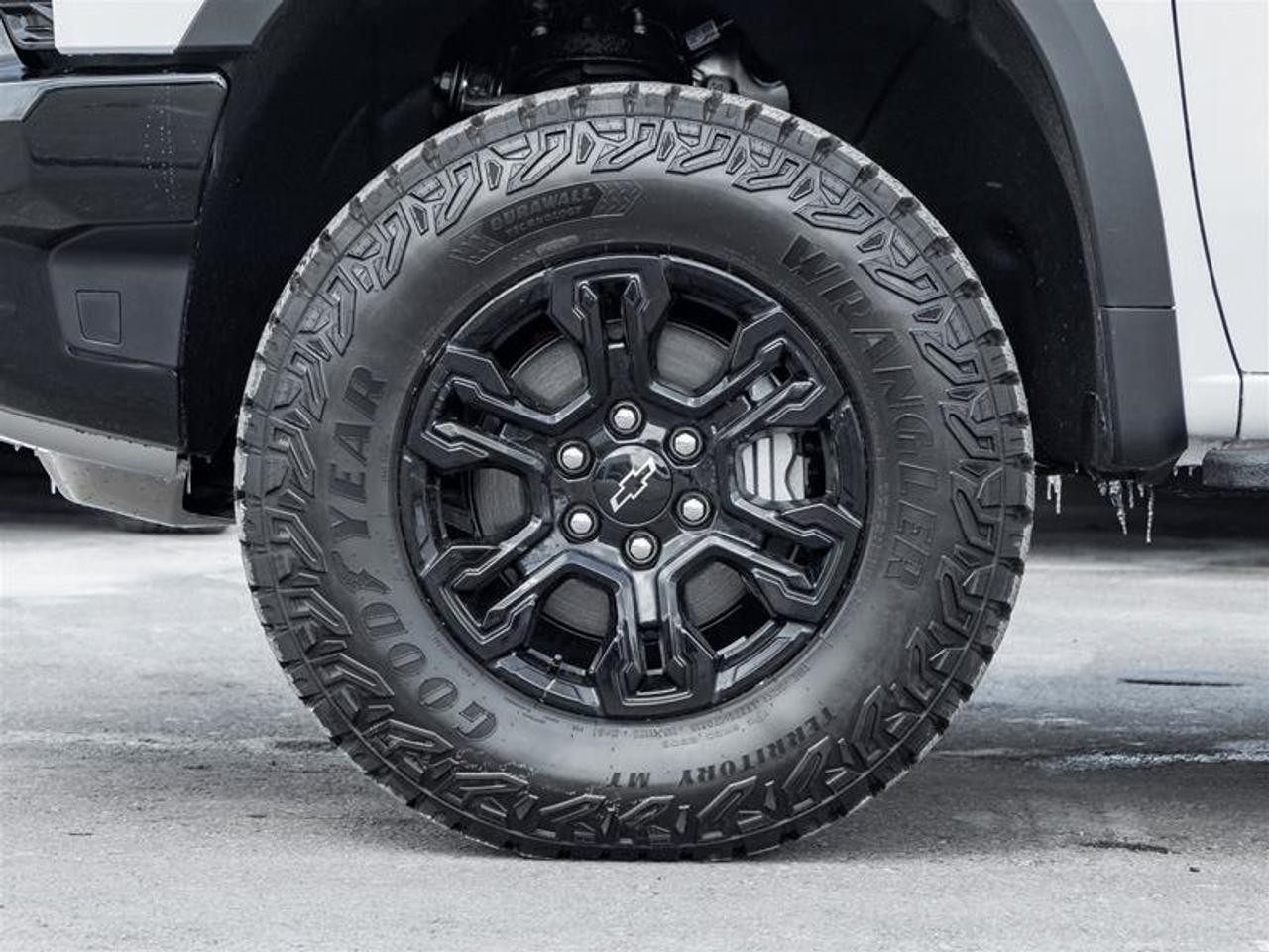 2026 Chevrolet Silverado 1500 ZR2 Photo4