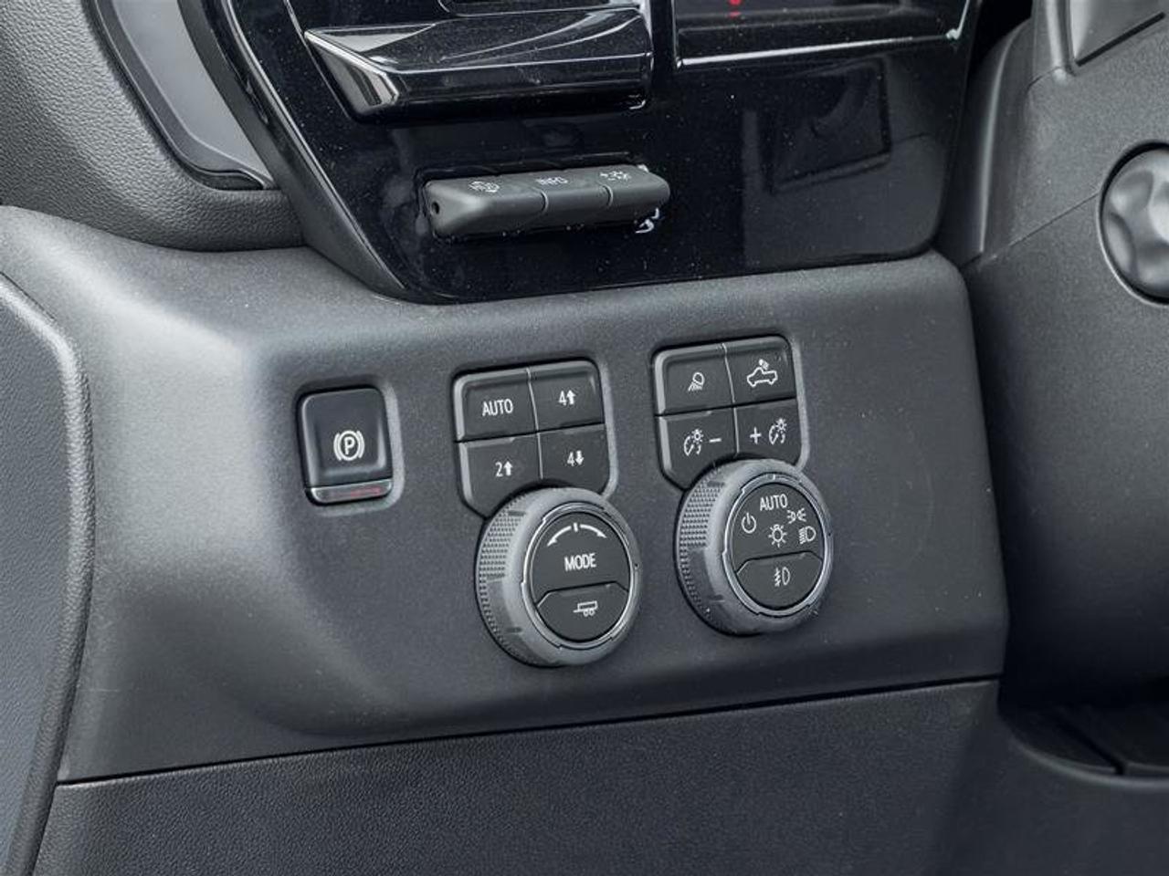 2026 Chevrolet Silverado 1500 ZR2 Photo