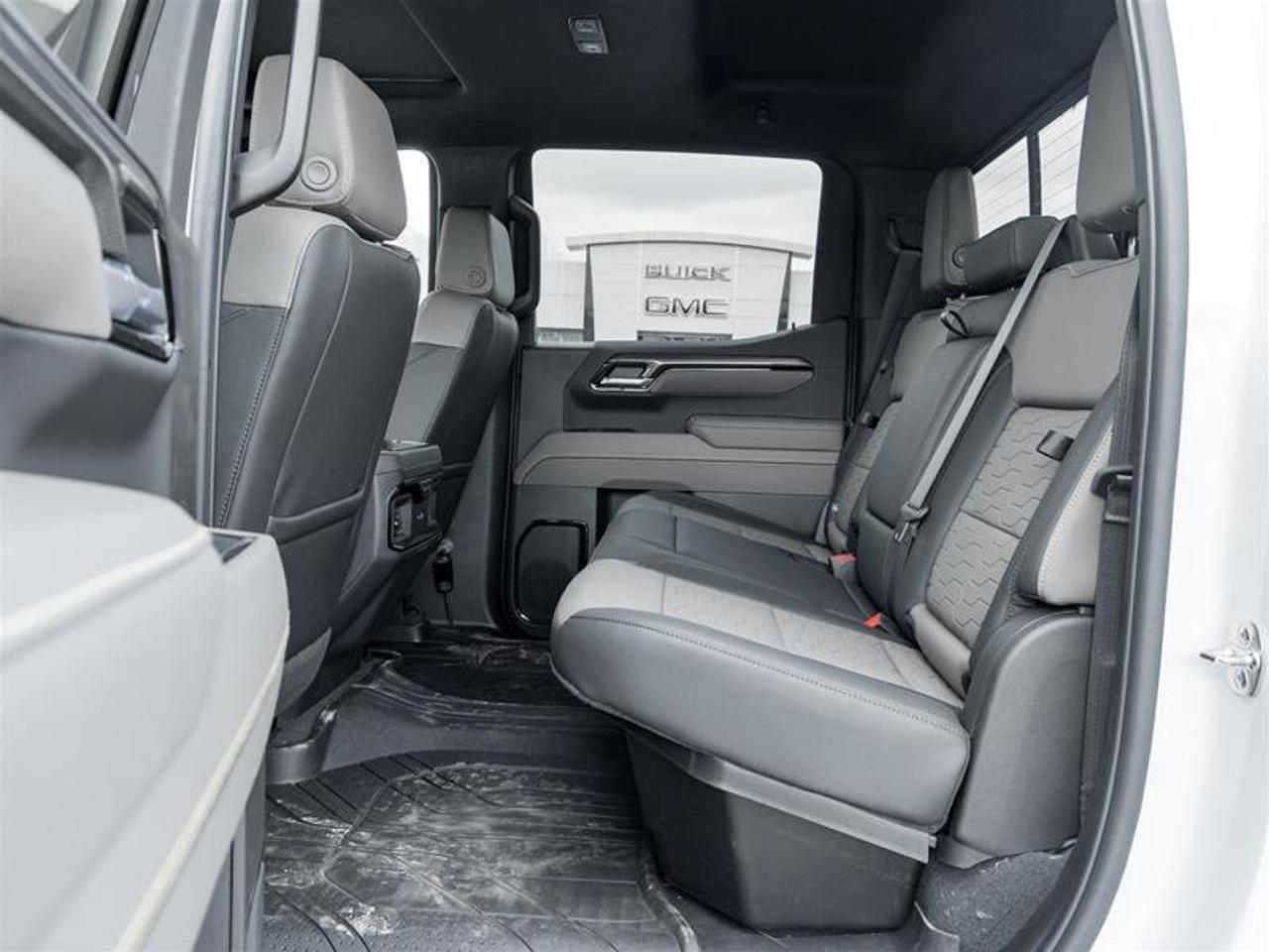 2026 Chevrolet Silverado 1500 ZR2 Photo