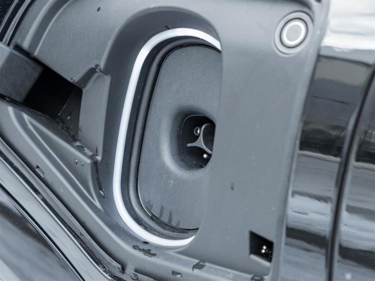 2026 Cadillac OPTIQ Luxury Photo