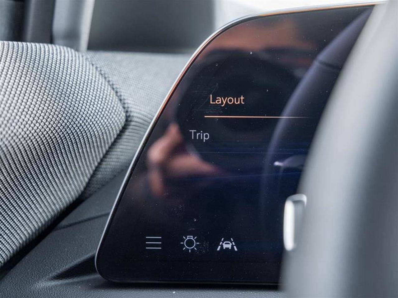 2026 Cadillac OPTIQ Luxury Photo