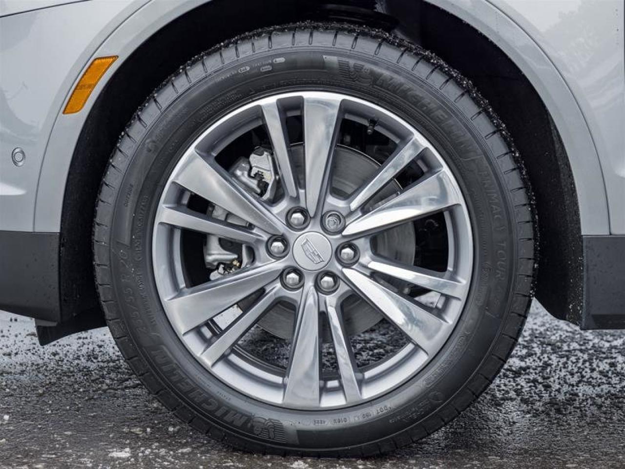 2026 Cadillac XT5 Premium Luxury Photo3