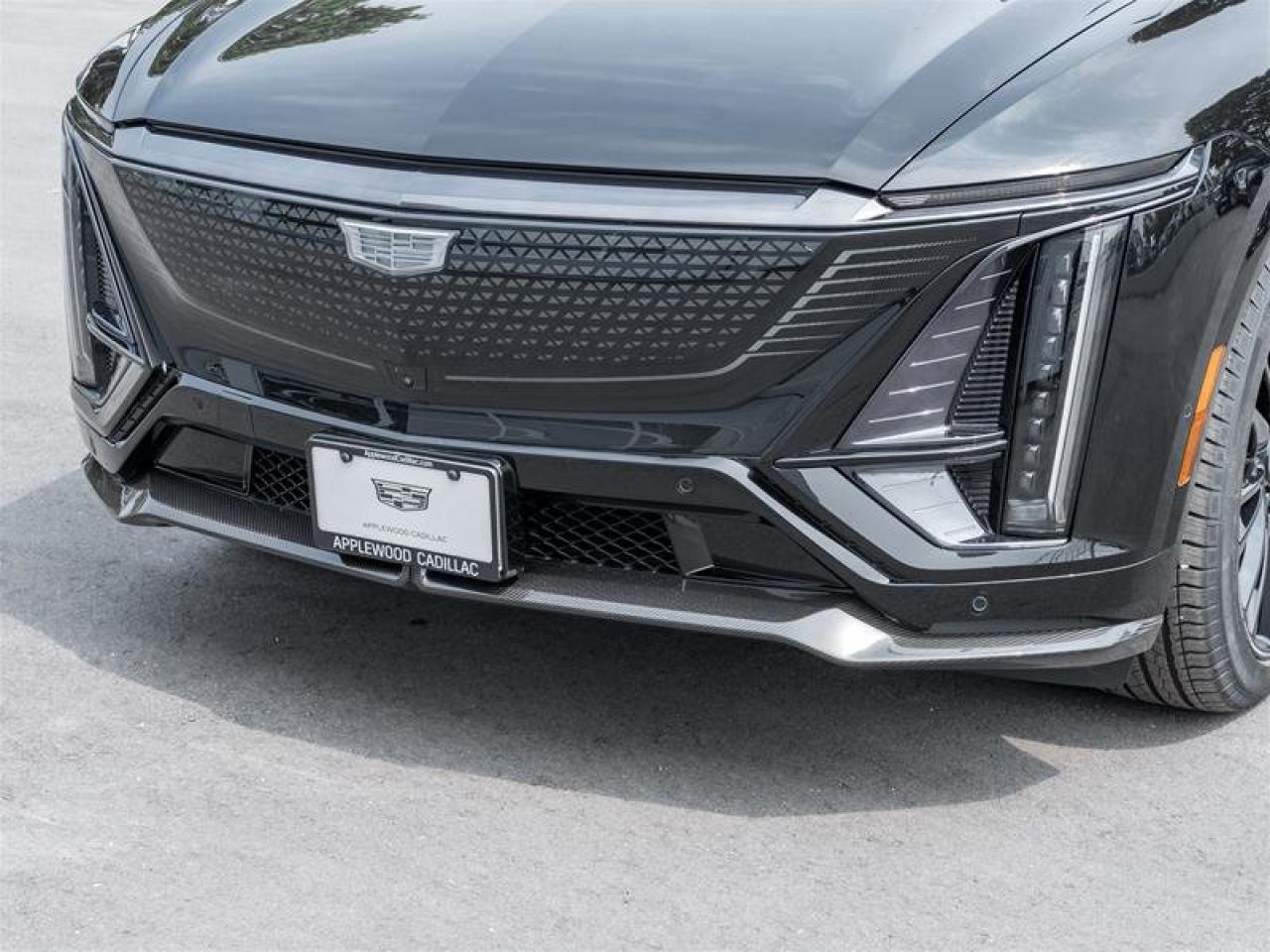 2026 Cadillac LYRIQ-V V Premium Photo